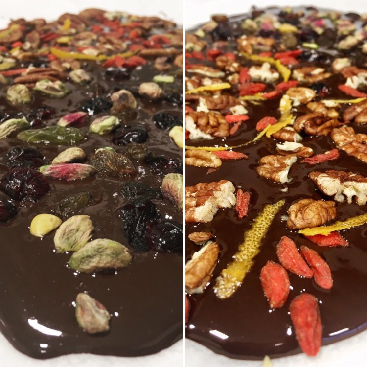 Chocolate derretido con frutos secos